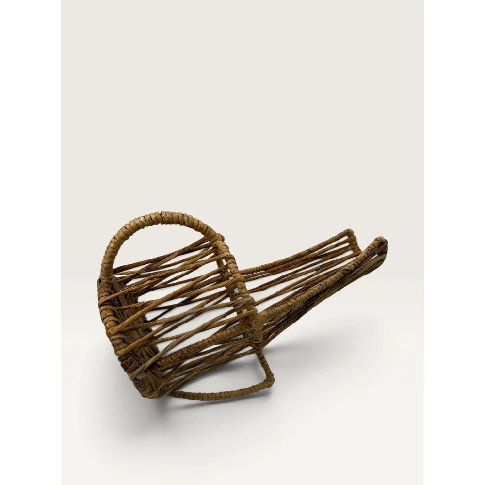 N/A woven wicker